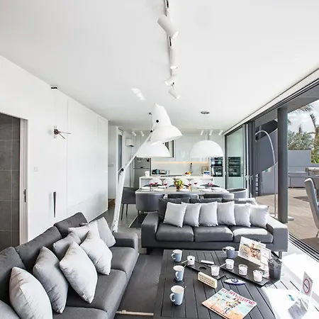 Your Dream Holiday With Private Pool In Protaras Most Exclusive Neighbourhood 1330 * 파라림니