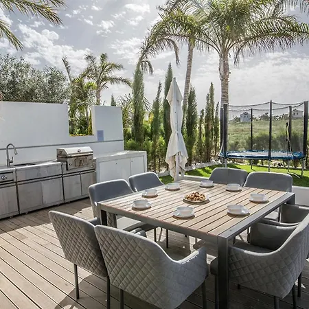 Your Dream Holiday With Private Pool In Protaras Most Exclusive Neighbourhood 1330 파라림니
